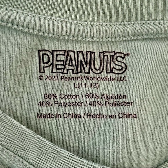 Disney & Peanuts Junior Women Green Graphic T-Shirts Set Sz S & L Snoopy Stitch - Picture 13 of 14